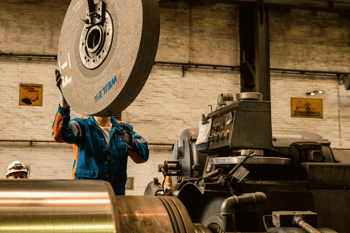 Roll-Grinding-installing-new-grinding-wheel