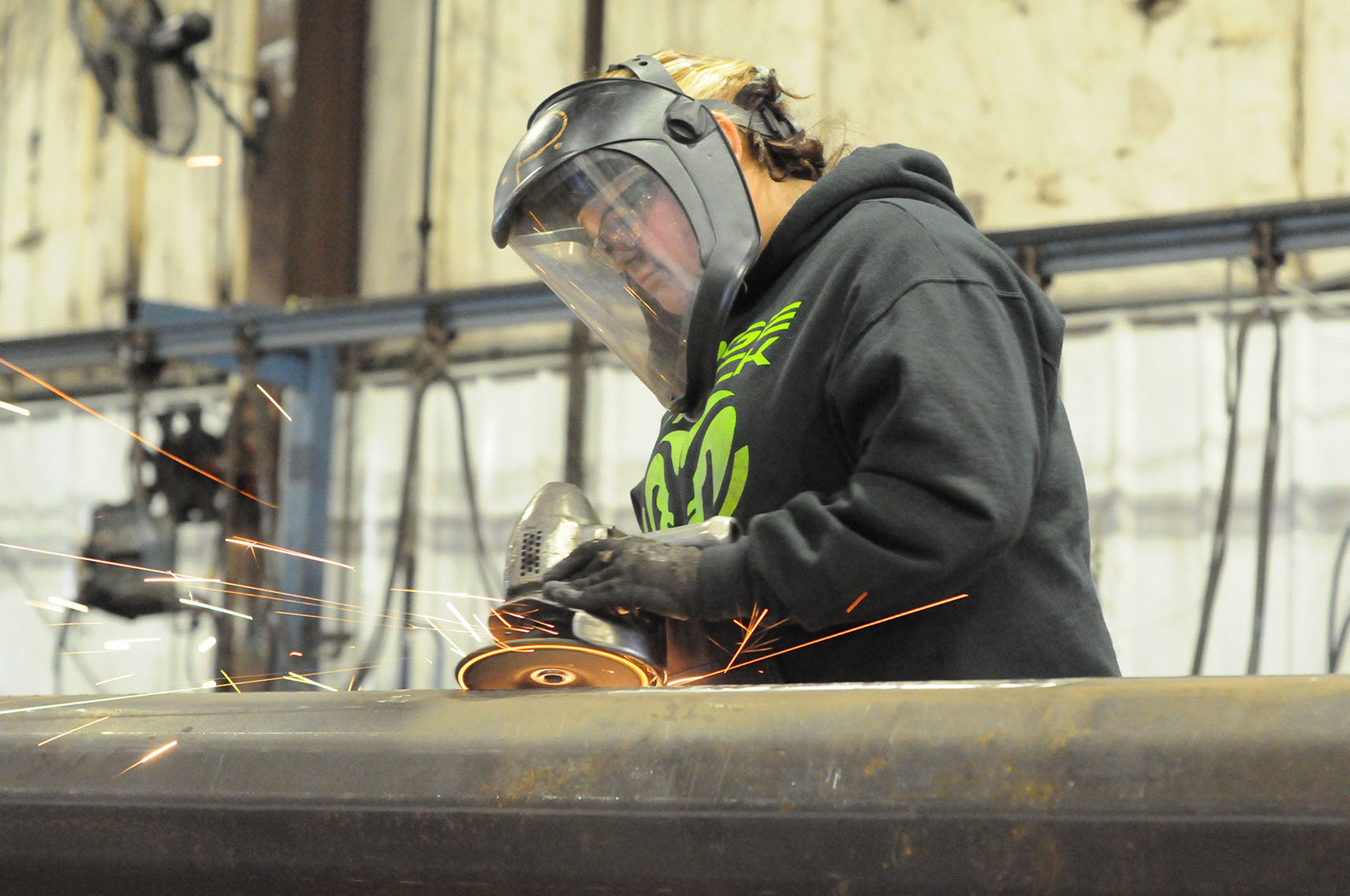 Save time and improve throughput with the right abrasive products.